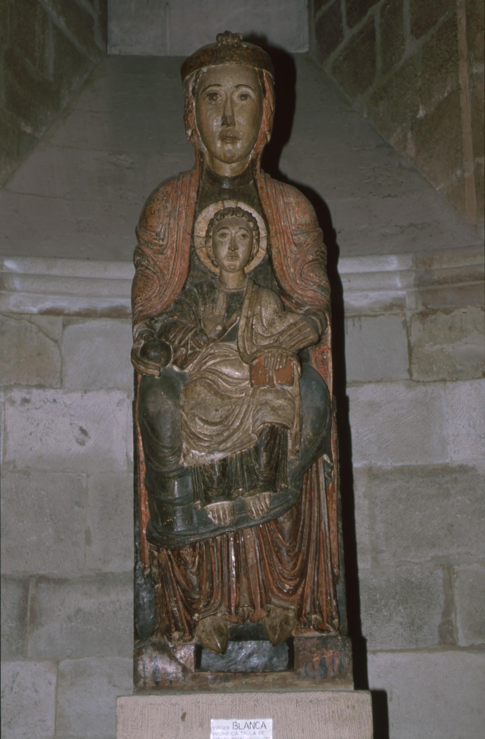 virgen_blanca_catedral_tudela.jpg